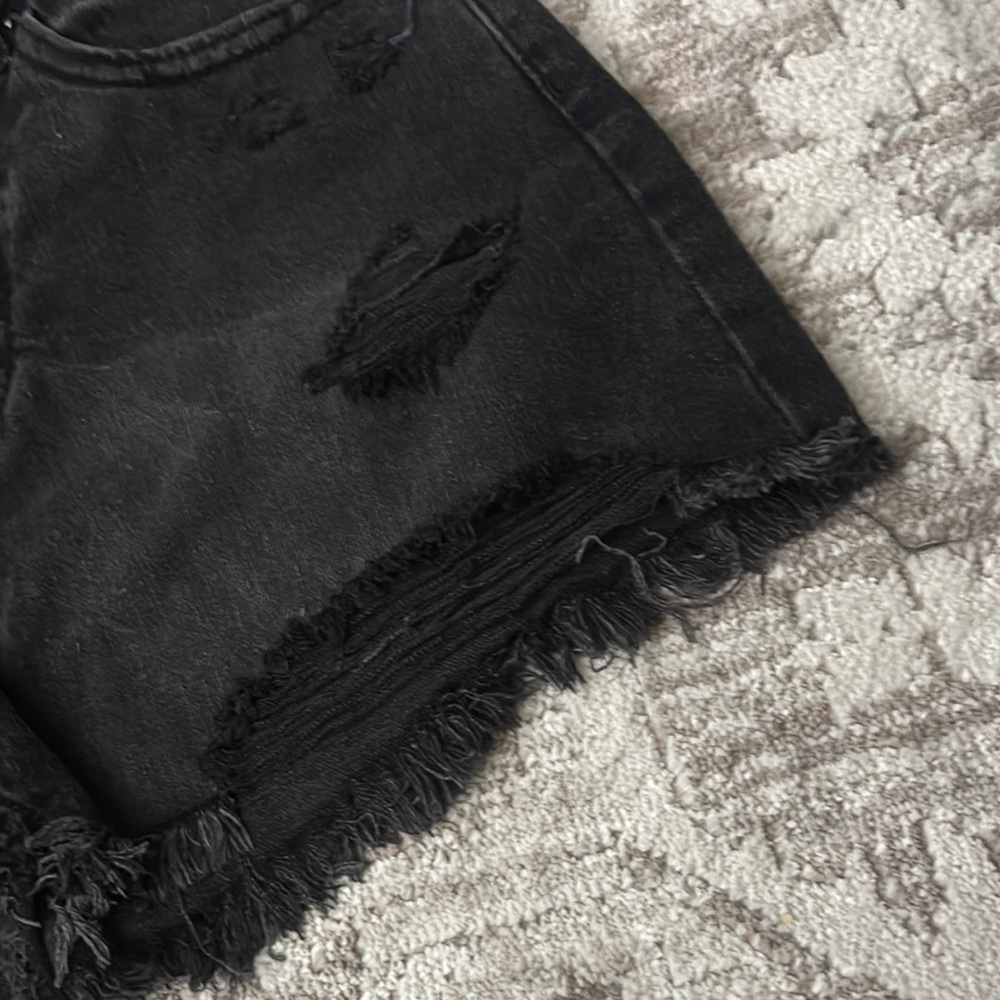 WILD FABLE Stylish Black Distressed Women Shorts - Picture 2 of 12